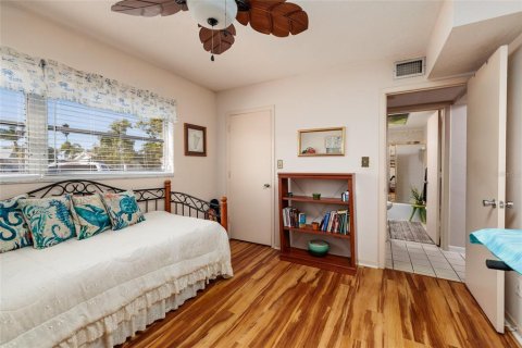 Copropriété à vendre à Saint Petersburg, Floride: 2 chambres, 102.19 m2 № 2231394 - photo 25