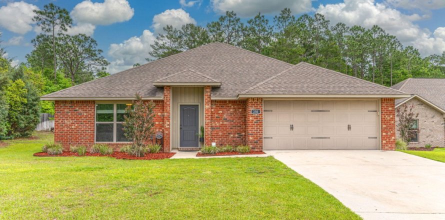 House in Crestview, Florida 3 bedrooms, 173.54 sq.m. № 560482