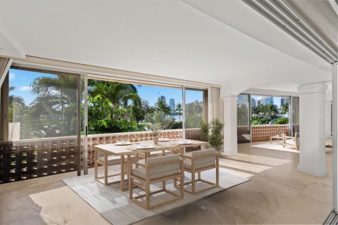Copropriété à vendre à Palm Beach, Floride: 2 chambres, 216.46 m2 № 2077796 - photo 7