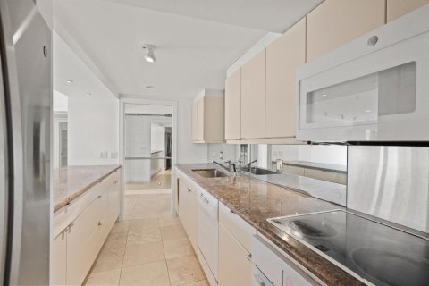 Copropriété à vendre à Palm Beach, Floride: 2 chambres, 216.46 m2 № 2077796 - photo 2