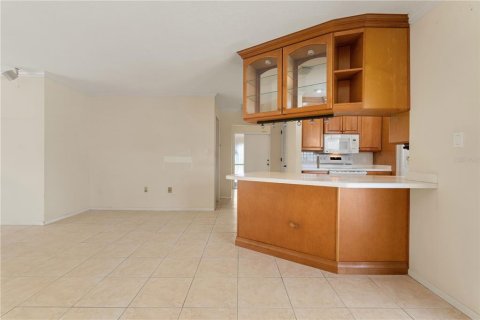House in Punta Gorda, Florida 3 bedrooms, 187.01 sq.m. № 2430988 - photo 8