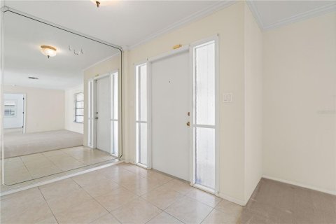 House in Punta Gorda, Florida 3 bedrooms, 187.01 sq.m. № 2430988 - photo 20