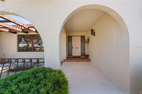 House in Punta Gorda, Florida 3 bedrooms, 187.01 sq.m. № 2430988 - photo 17