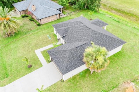 House in Palm Bay, Florida 4 bedrooms, 150.5 sq.m. № 1843126 - photo 2