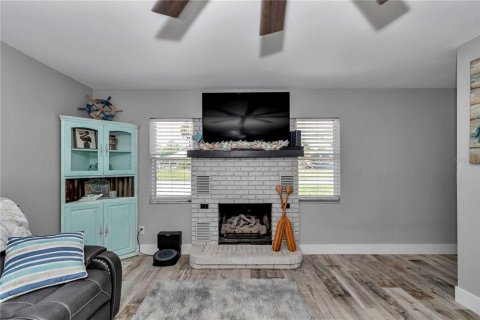 House in Crystal River, Florida 3 bedrooms, 119.29 sq.m. № 2258360 - photo 22