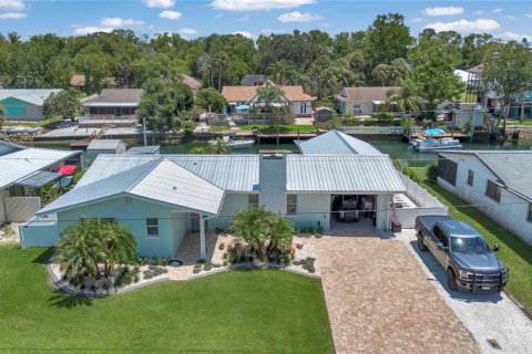 House in Crystal River, Florida 3 bedrooms, 119.29 sq.m. № 2258360 - photo 9