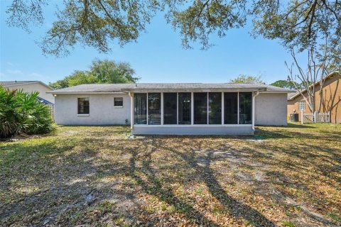House in Cocoa, Florida 3 bedrooms, 125.79 sq.m. № 2201237 - photo 27