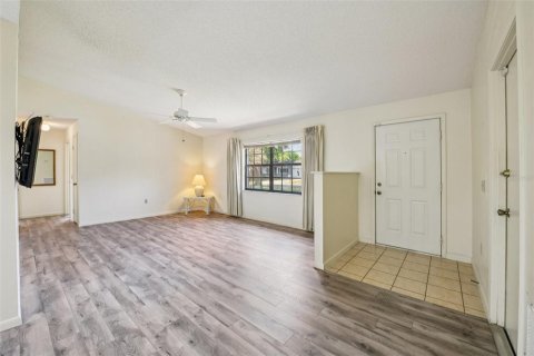 House in Cocoa, Florida 3 bedrooms, 125.79 sq.m. № 2201237 - photo 8