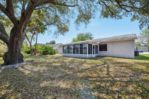 House in Cocoa, Florida 3 bedrooms, 125.79 sq.m. № 2201237 - photo 26
