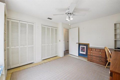 House in Cocoa, Florida 3 bedrooms, 125.79 sq.m. № 2201237 - photo 14