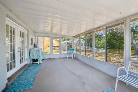 House in Cocoa, Florida 3 bedrooms, 125.79 sq.m. № 2201237 - photo 23