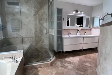 Villa ou maison à vendre à Weston, Floride: 3 chambres, 151.24 m2 № 1863549 - photo 15