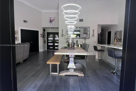 Villa ou maison à vendre à Weston, Floride: 3 chambres, 151.24 m2 № 1863549 - photo 9