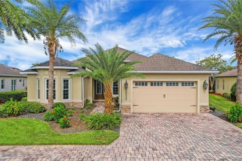 House in Oxford, Florida 3 bedrooms, 217.39 sq.m. № 2349805