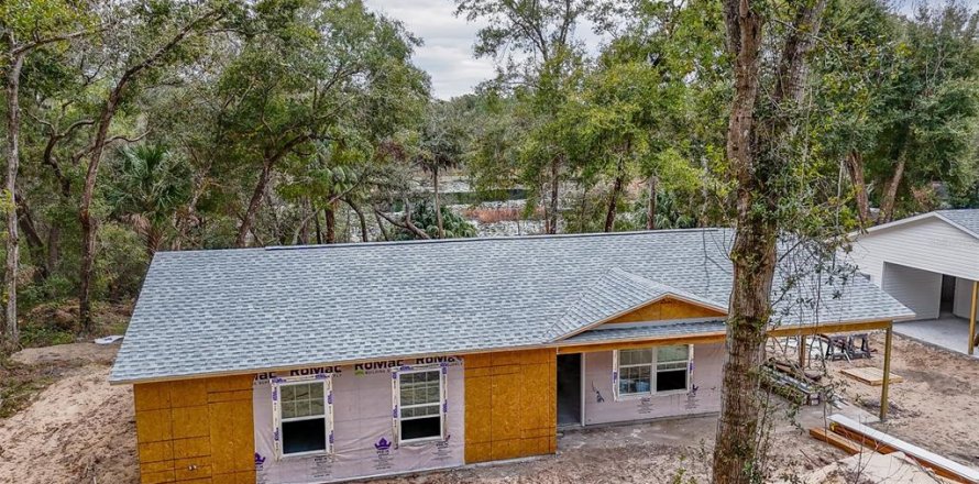 House in Ocklawaha, Florida 3 bedrooms, 114.36 sq.m. № 1534210