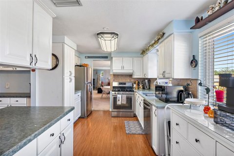 Casa en venta en Seminole, Florida, 3 dormitorios, 153.57 m2 № 1762212 - foto 5