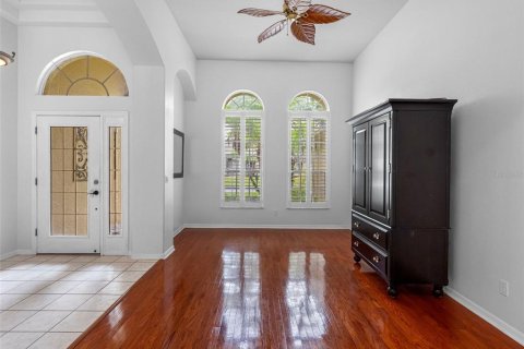 House in Tampa, Florida 4 bedrooms, 242.75 sq.m. № 1797259 - photo 11