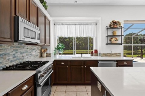 House in Tampa, Florida 4 bedrooms, 242.75 sq.m. № 1797259 - photo 7