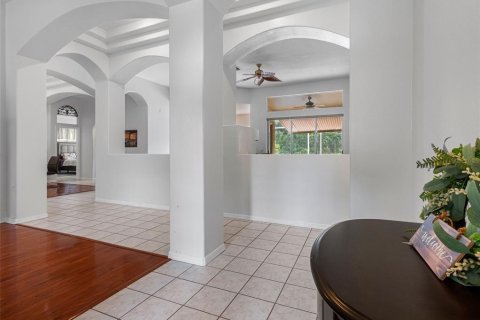 House in Tampa, Florida 4 bedrooms, 242.75 sq.m. № 1797259 - photo 14