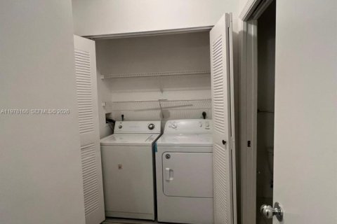 Copropriété à vendre à Miramar, Floride: 2 chambres, 89.74 m2 № 2042041 - photo 3