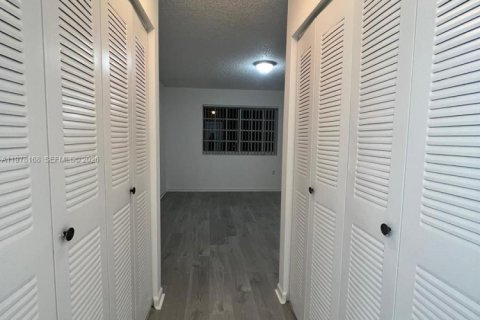 Copropriété à vendre à Miramar, Floride: 2 chambres, 89.74 m2 № 2042041 - photo 9