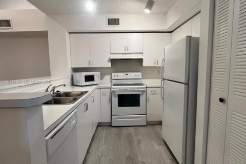 Condo à Miramar, Floride, 2 chambres  № 2042041