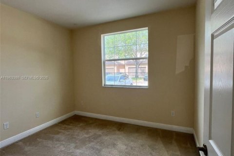 Condominio en alquiler en Pembroke Pines, Florida, 3 dormitorios, 122.45 m2 № 2029616 - foto 6