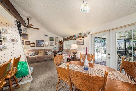 Casa en venta en Brandon, Florida, 4 dormitorios, 149.39 m2 № 1670221 - foto 9