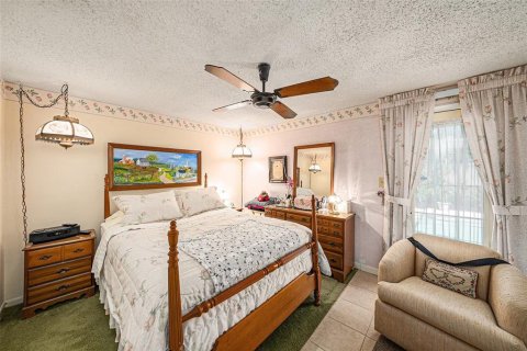 Casa en venta en Brandon, Florida, 4 dormitorios, 149.39 m2 № 1670221 - foto 17