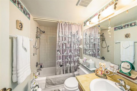 Casa en venta en Brandon, Florida, 4 dormitorios, 149.39 m2 № 1670221 - foto 16