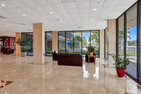 Copropriété à louer à Sunny Isles Beach, Floride: 1 chambre, 64.57 m2 № 2025842 - photo 26