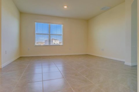 House in Wesley Chapel, Florida 4 bedrooms, 171.5 sq.m. № 2105426 - photo 8