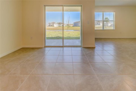 House in Wesley Chapel, Florida 4 bedrooms, 171.5 sq.m. № 2105426 - photo 6