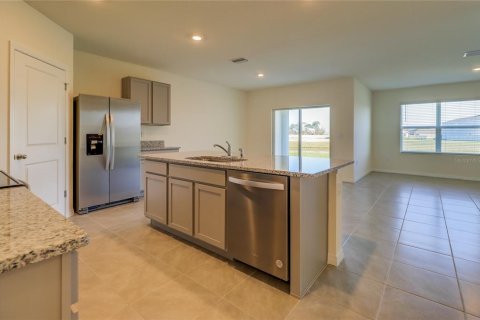 House in Wesley Chapel, Florida 4 bedrooms, 171.5 sq.m. № 2105426 - photo 15