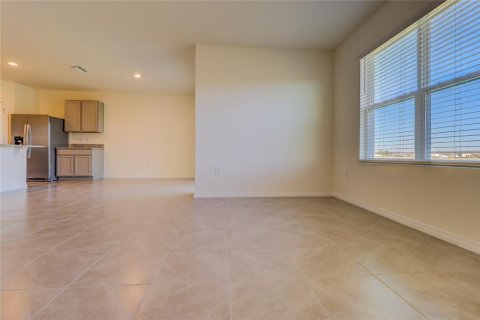 House in Wesley Chapel, Florida 4 bedrooms, 171.5 sq.m. № 2105426 - photo 9