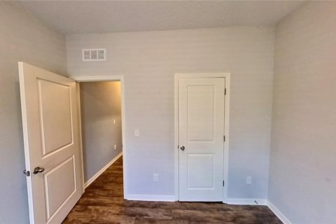 Villa ou maison à louer à Sanford, Floride: 4 chambres, 178.93 m2 № 1907276 - photo 4
