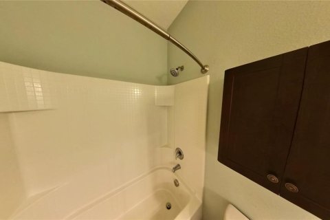 Villa ou maison à louer à Sanford, Floride: 4 chambres, 178.93 m2 № 1907276 - photo 6