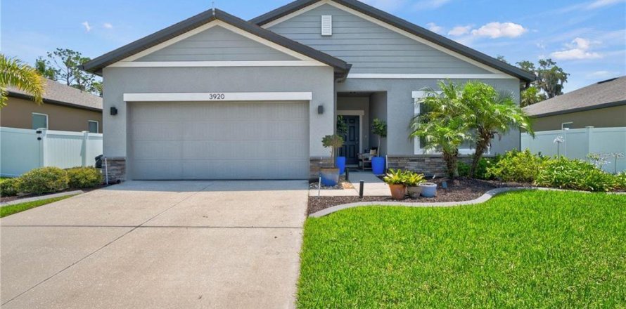 Villa ou maison à Sanford, Floride 4 chambres, 178.93 m2 № 1907276