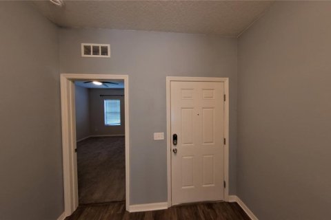 Villa ou maison à louer à Sanford, Floride: 4 chambres, 178.93 m2 № 1907276 - photo 9