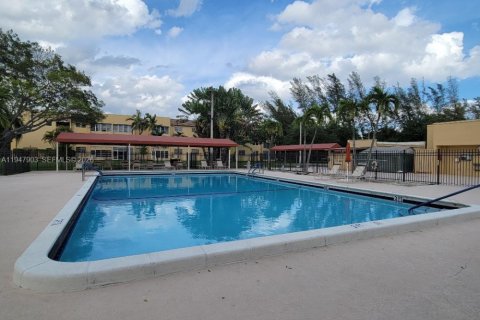 Copropriété à louer à Tamarac, Floride: 1 chambre, 61.32 m2 № 2003998 - photo 22