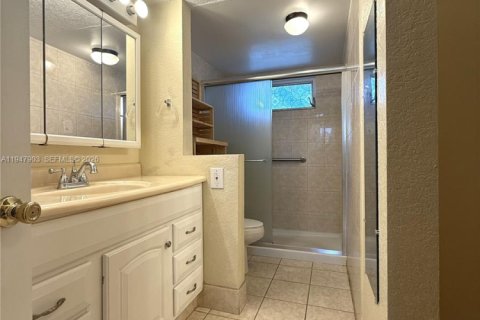 Copropriété à louer à Tamarac, Floride: 1 chambre, 61.32 m2 № 2003998 - photo 10