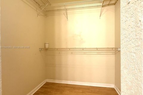 Copropriété à louer à Tamarac, Floride: 1 chambre, 61.32 m2 № 2003998 - photo 15