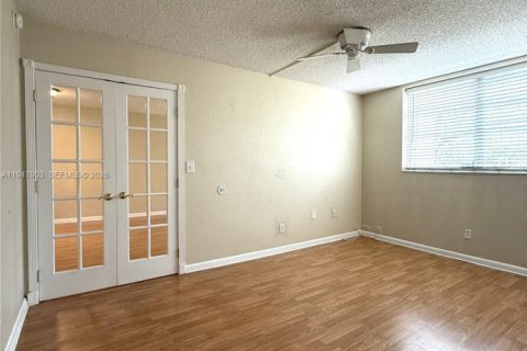 Copropriété à louer à Tamarac, Floride: 1 chambre, 61.32 m2 № 2003998 - photo 14