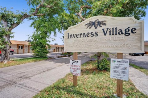 Condominio en alquiler en Lauderhill, Florida, 2 dormitorios, 77.02 m2 № 1940171 - foto 30