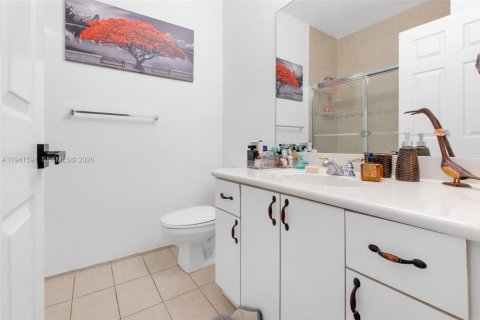 Купить таунхаус в Майами-Лейкс, Флорида 3 спальни, 135.54м2, № 1998899 - фото 22