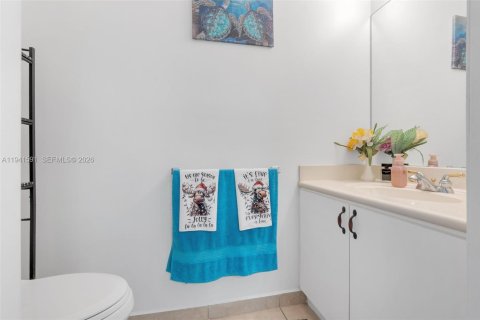 Купить таунхаус в Майами-Лейкс, Флорида 3 спальни, 135.54м2, № 1998899 - фото 21