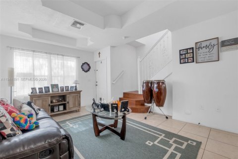 Купить таунхаус в Майами-Лейкс, Флорида 3 спальни, 135.54м2, № 1998899 - фото 9