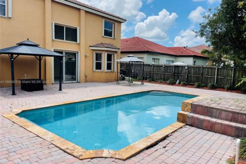 Villa ou maison à louer à Homestead, Floride: 4 chambres, 258.55 m2 № 1946636 - photo 4