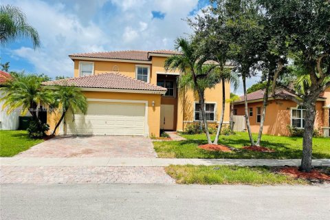 Villa ou maison à louer à Homestead, Floride: 4 chambres, 258.55 m2 № 1946636 - photo 1
