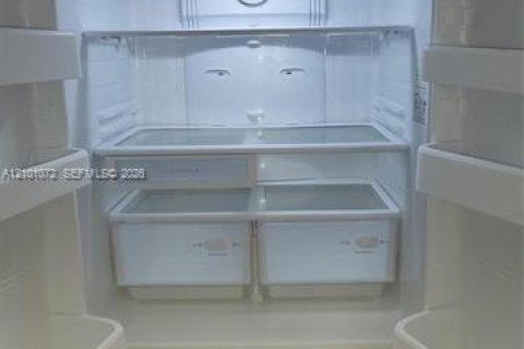 Condo in Fort Lauderdale, Florida, 2 bedrooms  № 2401317 - photo 29